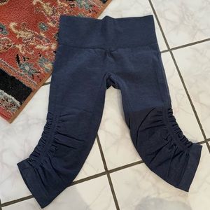 Lululemon navy blue leggings